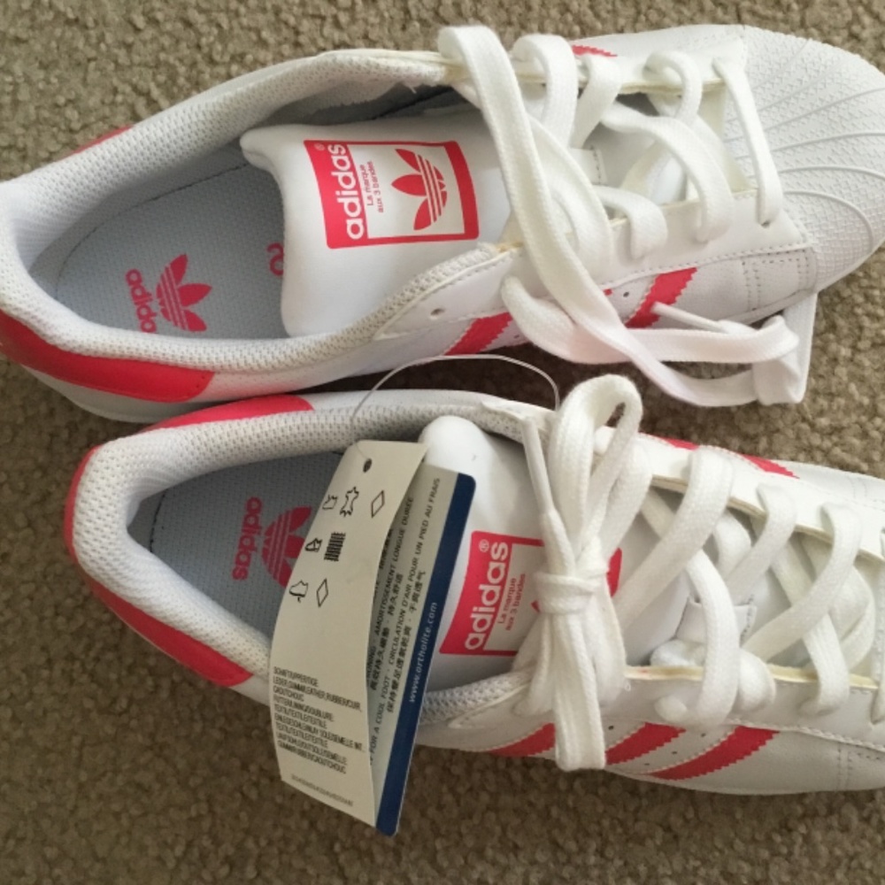 Adidas - Picture 2 of 5